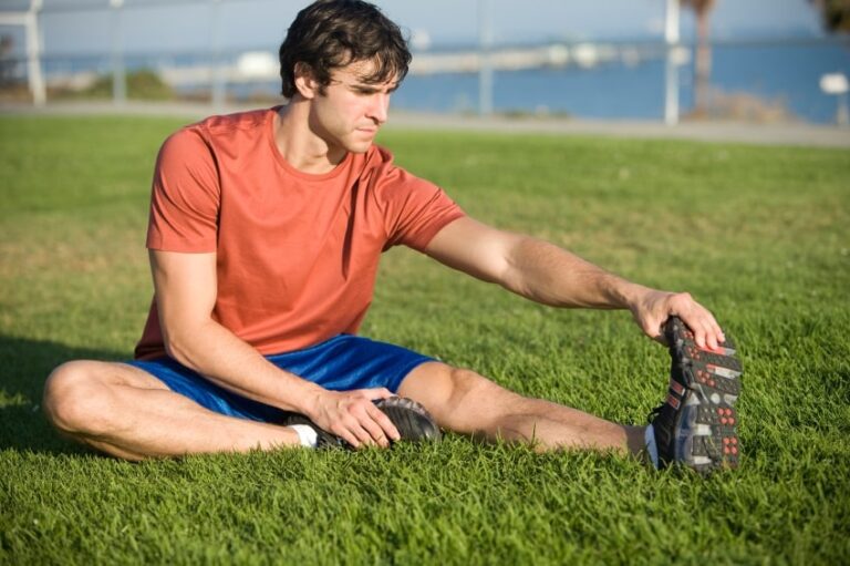 Maintaining knee health during sports